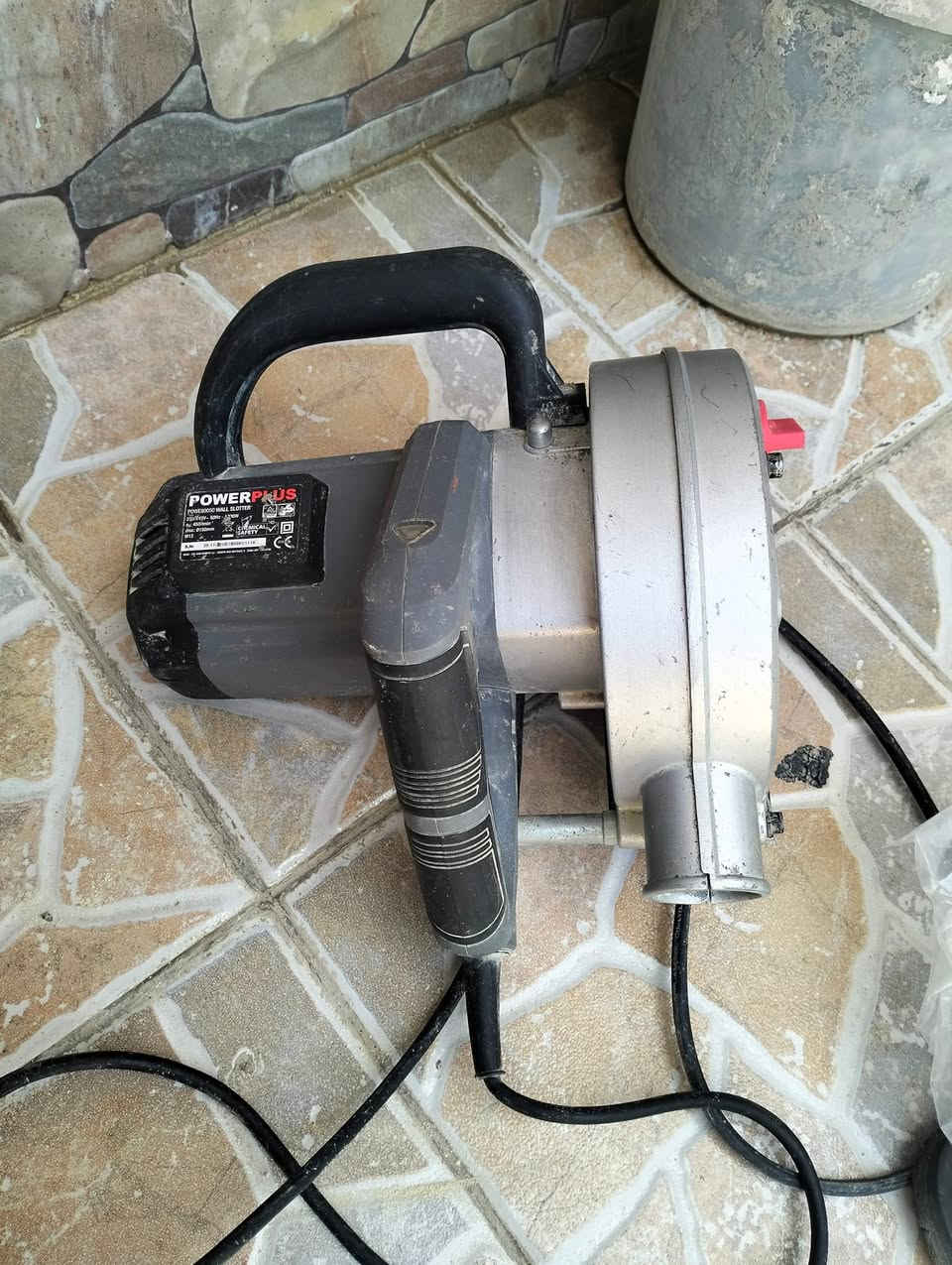 كوسره حفر الجدران عمل جوينات للكهرباء والبواري الماء وقطع السيراميك ب ٥٠


**إذا كنت صاحب هذا الإعلان وتريد حذفه لأي سبب، رجاءا أرسل رسالة إلى الدعم الفني**