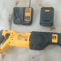 منشار ترردي • ديوالت • مع بطارية