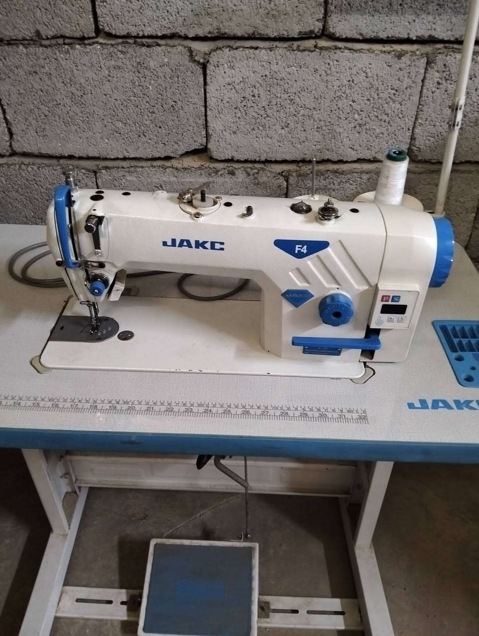 مكينه نضيفه استعمال قليل 
سعرها 350وبيها مجال بسيط


**إذا كنت صاحب هذا الإعلان وتريد حذفه لأي سبب، رجاءا أرسل رسالة إلى الدعم الفني**