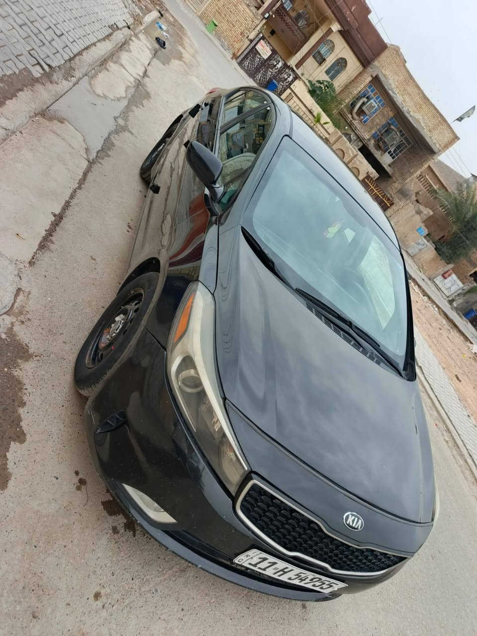 السلام عليكم ورحمة الله وبركاته 
فورتي موديل 2017 كير المرغوب at مكينة 2000 دوش ماشية 96 قابل للزيادة حادثها جاملغ وبنيد فقط بشرط بدون دواخل خلاص وبدون ايرباك ايضآ بأسمي سنوية للغاية 2030 هزة جديدة السعر 115 وبيها مجال للطيبين مكاني بغداد الحسينية قرب المرور 
للاستفسار اكثر الاتصال ☎️ ***********
