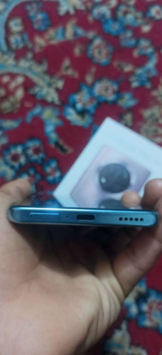 موبايل هونر x9c جهاز نضيف بمعنى الكلمه مستخدم قليل جلخ مابي ذاكره 256 عشوائية12 مو8 ركز 12 لون مميز جهاز وتر ممفتوح ضد الماء 280 وبي مجال المكان نجف


**إذا كنت صاحب هذا الإعلان وتريد حذفه لأي سبب، رجاءا أرسل رسالة إلى الدعم الفني**