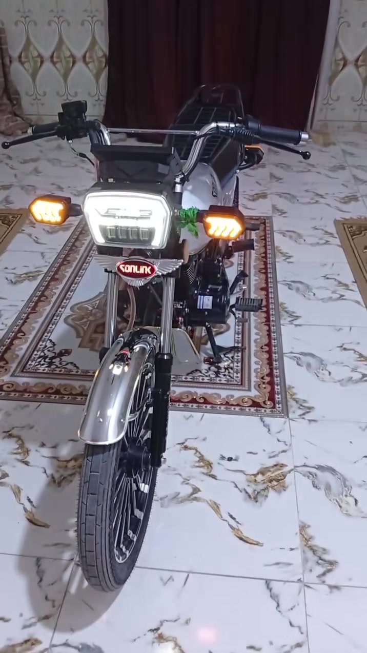 دراجة سونك موديل2025 مكفولة كفالة عامه ماشيه الف دراجة زيرو السعر 850 شراي اتصل على الرقم ***********

