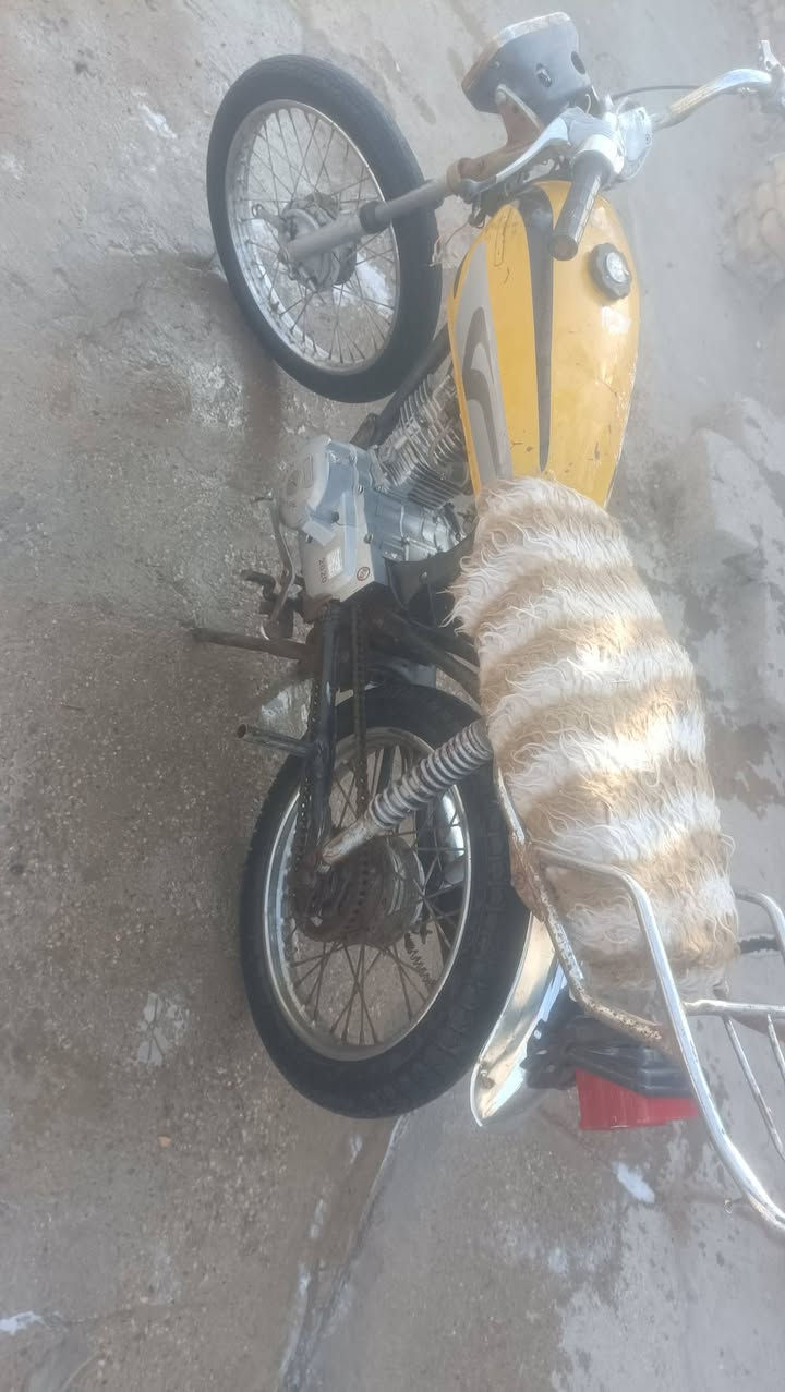 سلام عليكم دراجه موديل عشيرن كلك كلك مكفوله عشاير عوزه لواحض قليله قضاء الرفاعي ***********
