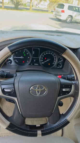 تويوتا لاندكروزر 2019 GX.R ساز
عداد المسافة 19300
مواصفات GX.R
V6 4000
كلين تايتل
رقم بغداد
السعر 
56,000$
وبيها مجال
للتواصل 
***********
مكان السيارة كربلاء
