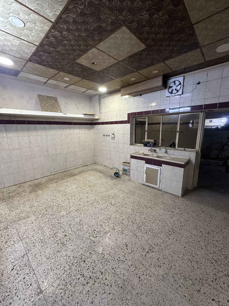 #اعلان #بيت #للايجار #مساحة 200 م
مشتمل ارضي 
#العنوان ( شارع القدس خلف دجاج مازي )
#التفاصيل كراج سياره  . حديقه . مطبخ  . غرف نوم عدد2 .. مجمع صحيات   
#السعر 450 الف 

: يرجى الاتصال ع الارقام التاليه

 ***********📞
***********📞
للمزيد من المعلومات مراجعة
 عقـارات الأبـــــــــــــرار  
حي الواسطي. مقابل المواد الغذائية 
* نستقبل جميع عروضاتكم السكنية 🏠 والتجارية 🏡 بكافة مناطق كركوك  
.......................................
ملاحظة نتعامل بالعقارات الطابو صرف فقط
