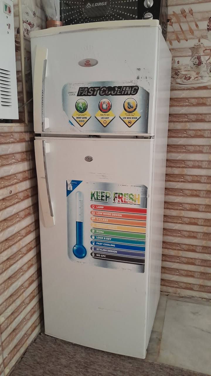 السلام عليكم بلاش بلاش للبيع مجموعة أغراض بيت بسعر مناسب جدا جدا مال جناي اقرا المنشور يله تعلق اخوان الأعزاء ابيع الأغراض شلعه وحده كلهن سوه بسعر واحد 
١.مبردات برفاب ايراني عدد ٢ سرعتين ماطور نحاس مع ميزين حديد هديه مجانيه 
٢.غساله ملابس هيتاشي جديده غسل وتجفيف 
٣. تخم ديوان عشره نفر 
٤. كنتور عراقي نجاره اربعه أبواب طابقين 
٥. جربايه حديد عدد ٢ 
٦. ثلاجة رويال ١١ قدم تجميد ع الشرط 
٧ . اوفن شوي حراري ع الكهرباء ١٣ لتر 
٨. كاونتر المنيوم سنكي مترين مع ثلاث قطع اضافيه 
٩. جربايه نفرين تركي هديه مع ميز بلاستك بابين أيضا هديه
للإستفسار الاتصال ع واتساب ***********
السعر ٨٠٠ شامل كل الاغراض غير قابل للتفاوض يعني سعر نهائي بلاش ما تحصل هيج أغراض بهذا السعر أبدا
