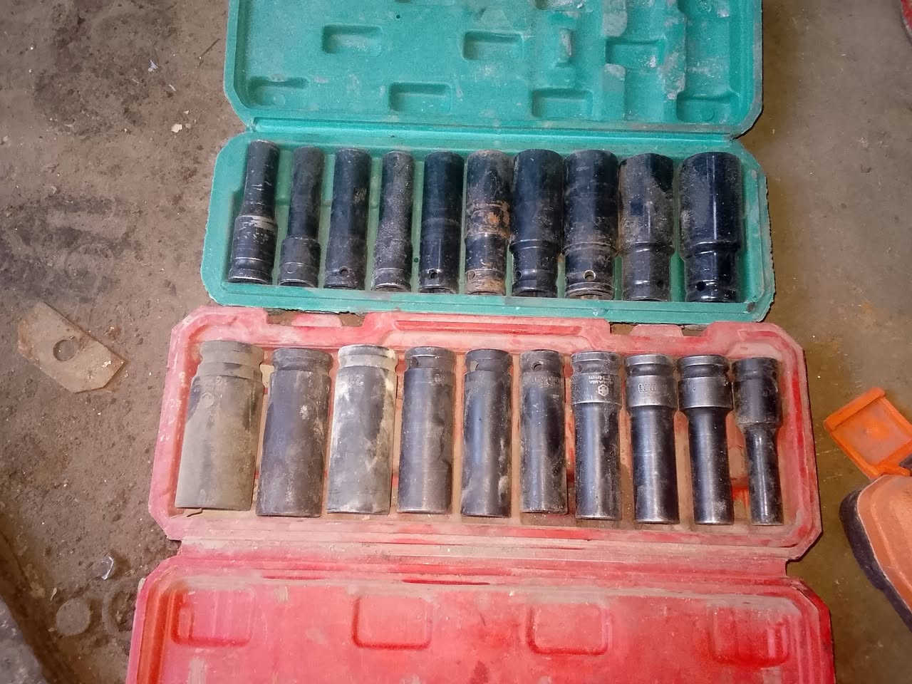 غراض محل كاملة للبيع للتواصل ***********
