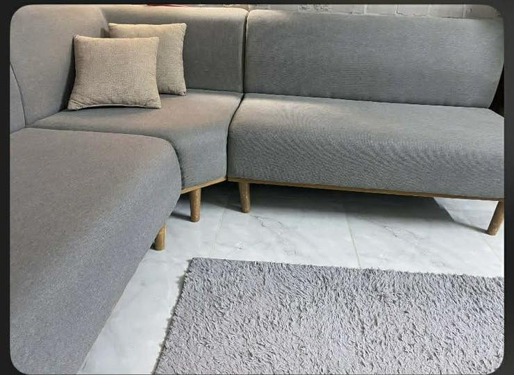 (مكلف بالنشر )
السلام عليكم تخم للبيع كلش نظيف 
4 مقاعد + كرسي جوكر +4 كوشات
سعرة 300 الف 
مكانة بغداد/ الدورة 
‏☎️ ‭0773 736 7653‬
بي واتساب وبخدمتكم
