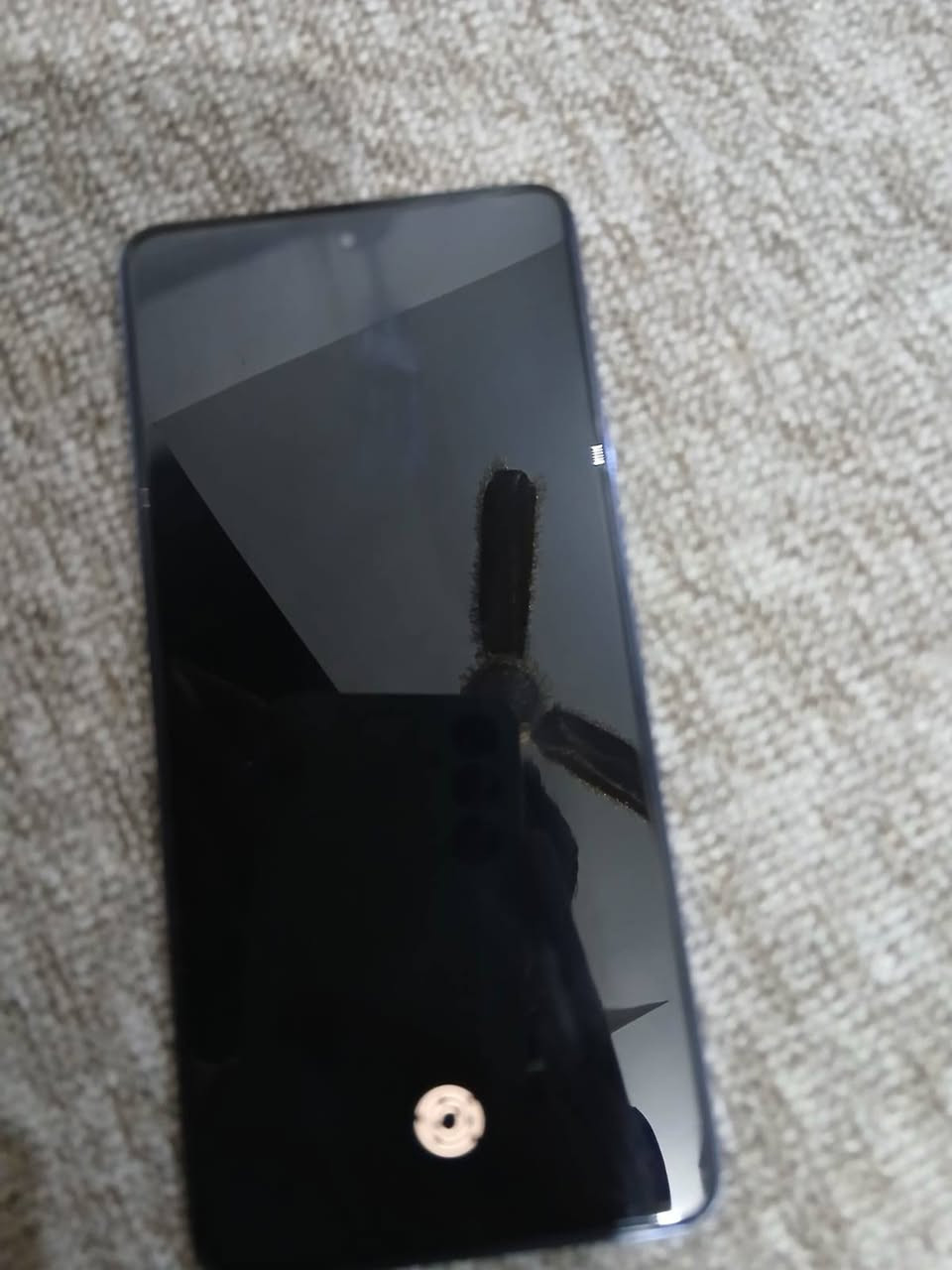 عندي تكنو كومان 20 ابرو 5G
الجهاز نضيف /100بل 100/مامفتوح 
90 فريم بل  بوبجي 
 ذاكره /256/مكان سامراء 
سعر الجهاز 225 وبي مجال 
رقم الهاتف/***********
