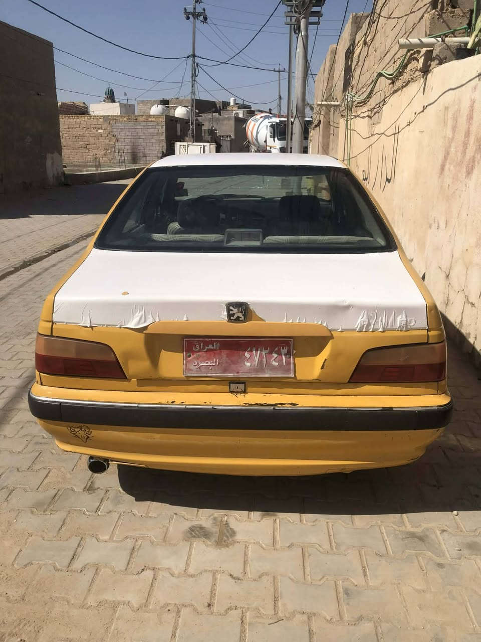 السلام عليكم بيجو بارص 2012 السياره نضيفه رقم احمر صدامي راعيها موجود انطيك رقمه وانته ويا تخابره اني ابيع هيج فقط اتصال ***********
