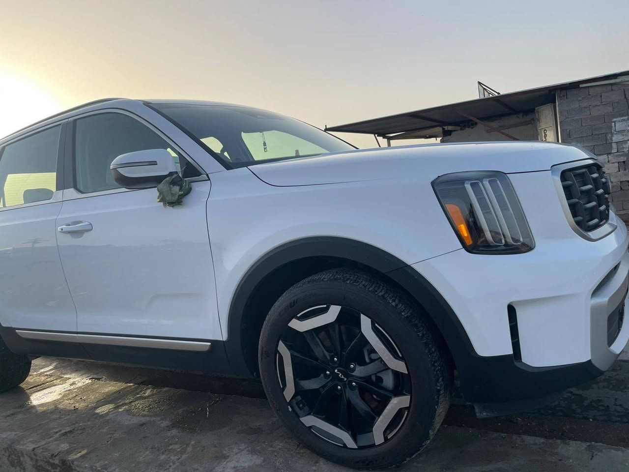 السلام عليكم تيلورايد موديل 2024رقم شهداء  رقم بابل للبيع تبديل قطعتين فقط باب سائق و جاملغ  مواصفاته معروفه الاستفسار اتصل على رقم *********** السعر معروضه 310ورقه فقط بيع بيع ٠٠٠
