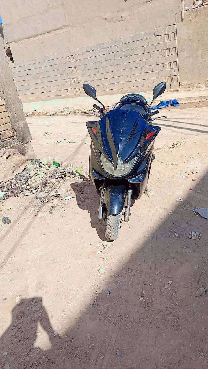 السلام عليكم شباب ماجسته دبل رون البيع كامله مكمله مابيه شي نقص لا نضوح ولا تبخير المكينه ماملعوب بيه الدراجه اشاير شغاله الكيجات شغاله مابيه شي واكف لايت عالي ناصي بكان الدراجه بغداد جسر اديالى الجديد الكرغوليى السعر 450الف الشراي يخابر ويدلل***********
