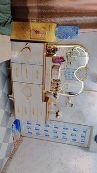 غرفة نوم للبيع فصال جديد ست قطع بعدها جديده الاتصال على صاحبهه غير متو...