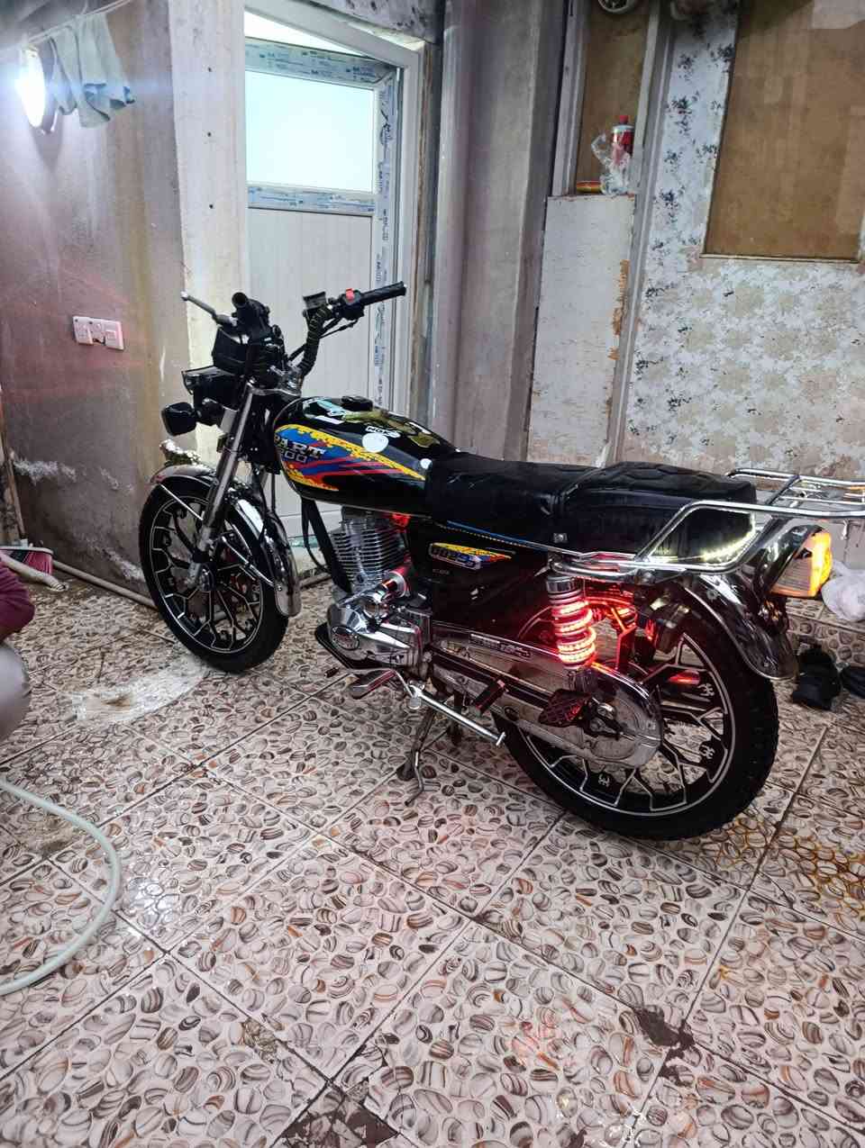 بارت 🏍200
 مرش سلف كامل كهربا شغال
مكنتو كبس منفيس 🎫🎫اصلي 
عنوان اربيل
***********➡ ➡📲وتساب موجد ✅
السعر 590 بي مجال شوي 
بي حق جيه 
ملاحظه ➡محرك مكنه كبس ✅
*********** 🏍🛵🏍

