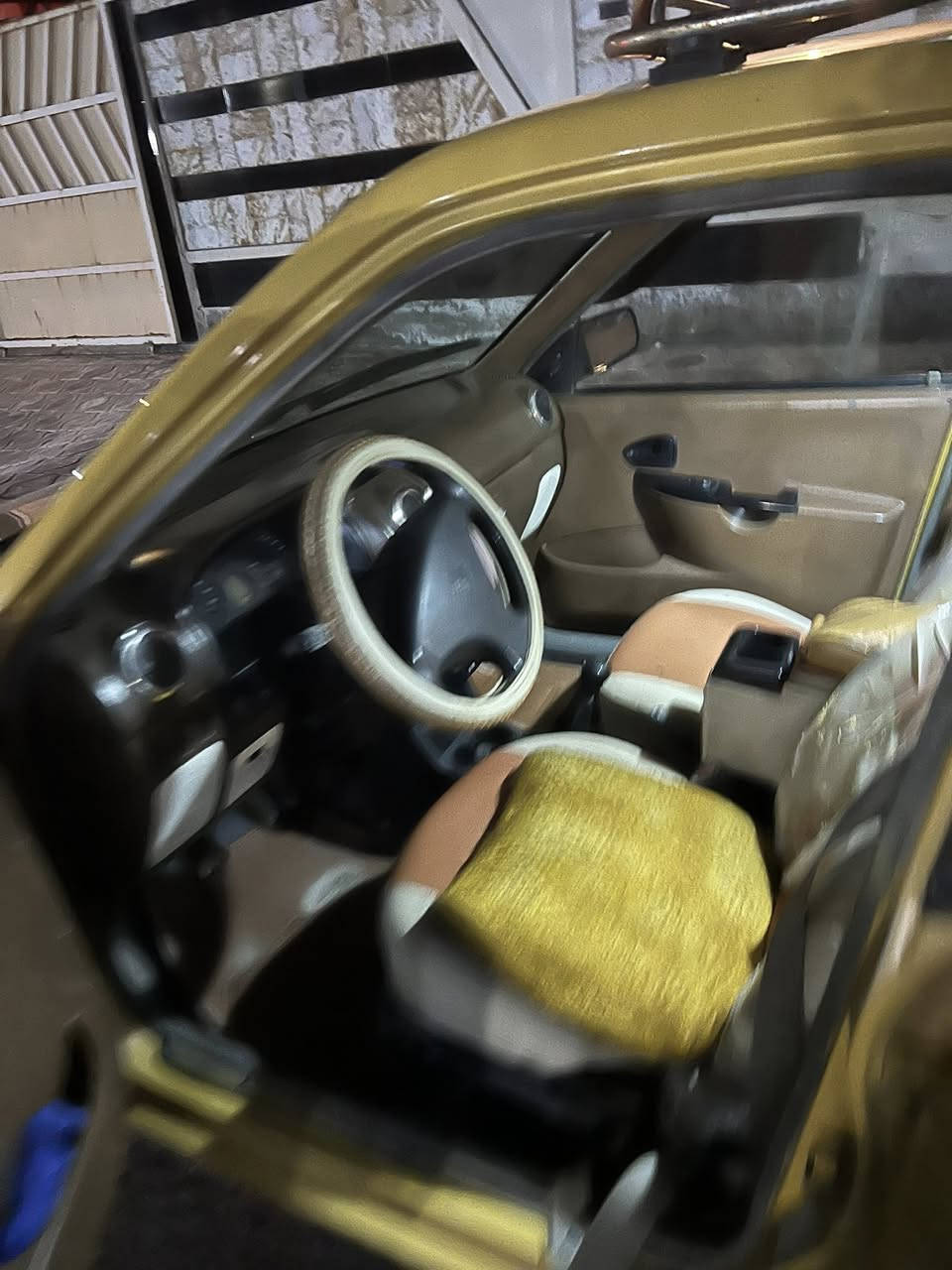 سلام عليكم سايبه موديل 2013
مكينه جديده قبل شهر شاده السياره مصبوقه حزام
مصفره من كلشي تستلم صافي السياره بسمي السنويه 2030
تايرات جدد جدد وياله جدد جامه جديده البارحه شديته 
تدفئه تبريد فول السعر 35 وبيها مجال قليل 
***********
0784 5286113 بيهن واتساب
