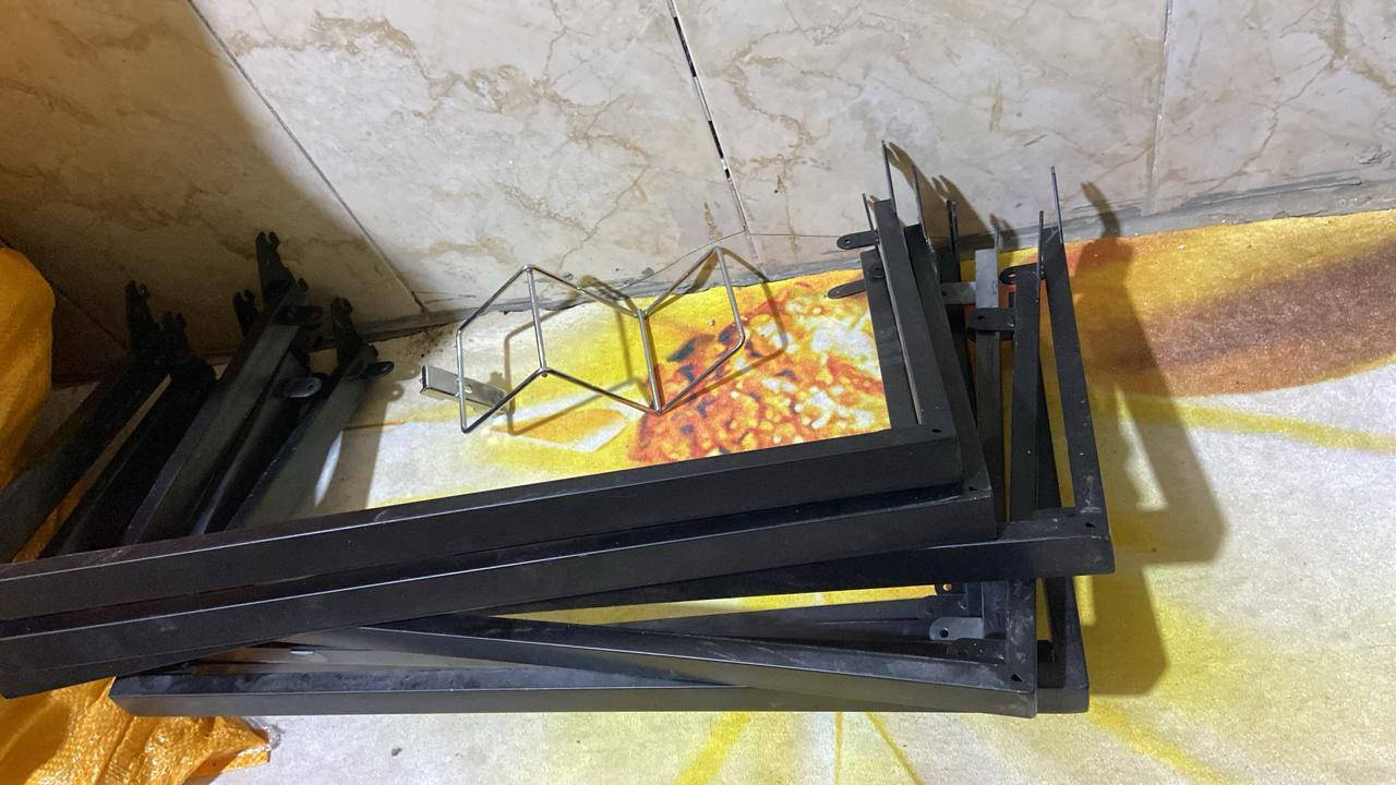 السلام عليكم
استخدام شي قليل وعدي بيهن جدد بالجيس  مكاني بصره وتوصيل ماعدي للأستفسار على هذا الرقم ***********
