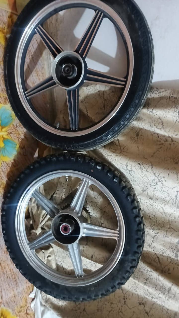 وياله دراجه يرانيه اربعه كير جوبلس نضافه 99٪  
***********
مكاني بغداد مدينه الصدر) (السعر 80)
