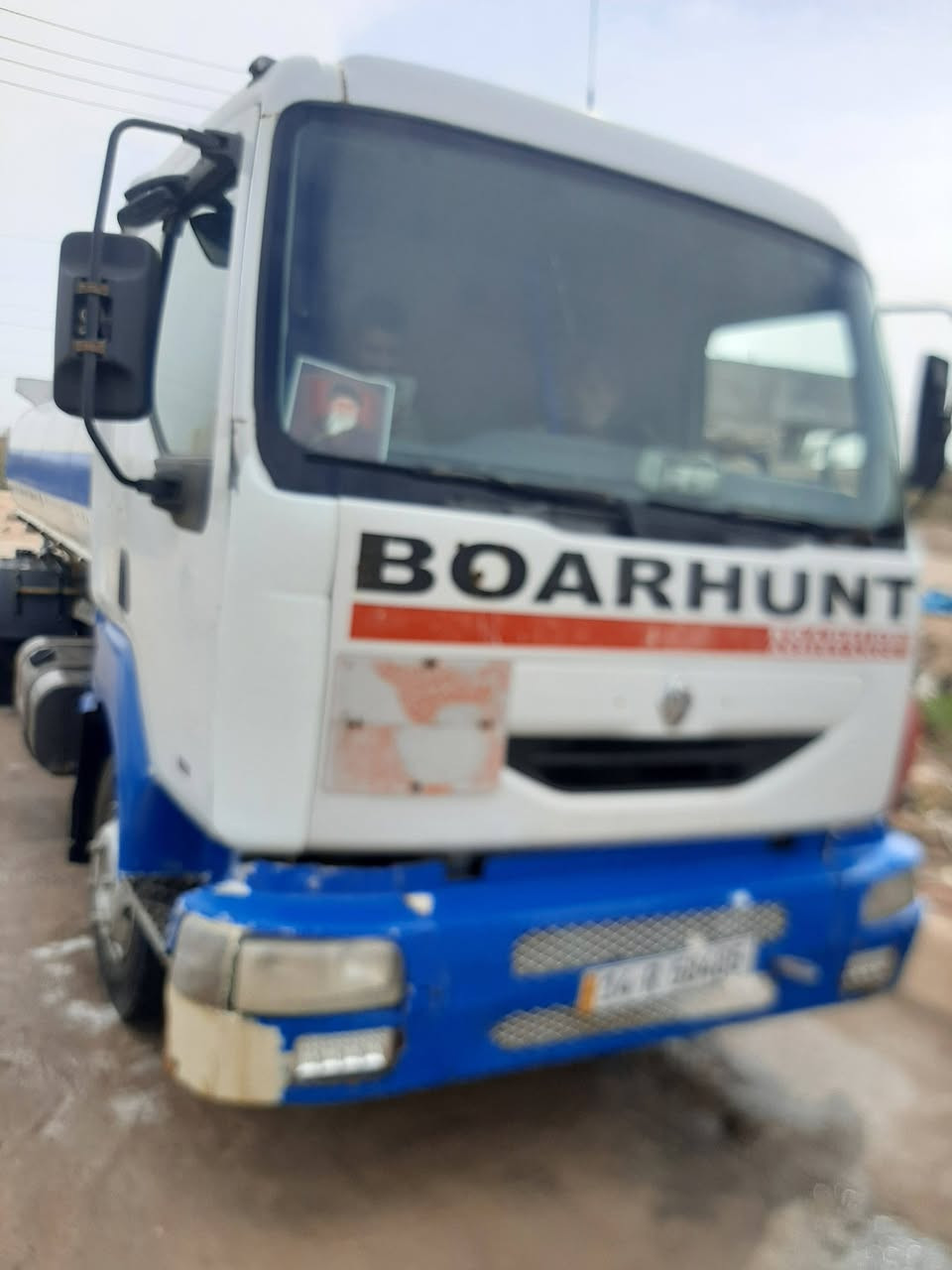 السلام عليكم 
دنكر رينو للبيع حموله 10طن 
شاصي مكفول 
مديل 2012
المكينه تنقص 
رقم دولي بصرة 
سنويه 2030 تنتهي 
حصت كاز 300 لتر
السعر 85 
والتفاصيل الاتصال على الرقم  ***********
