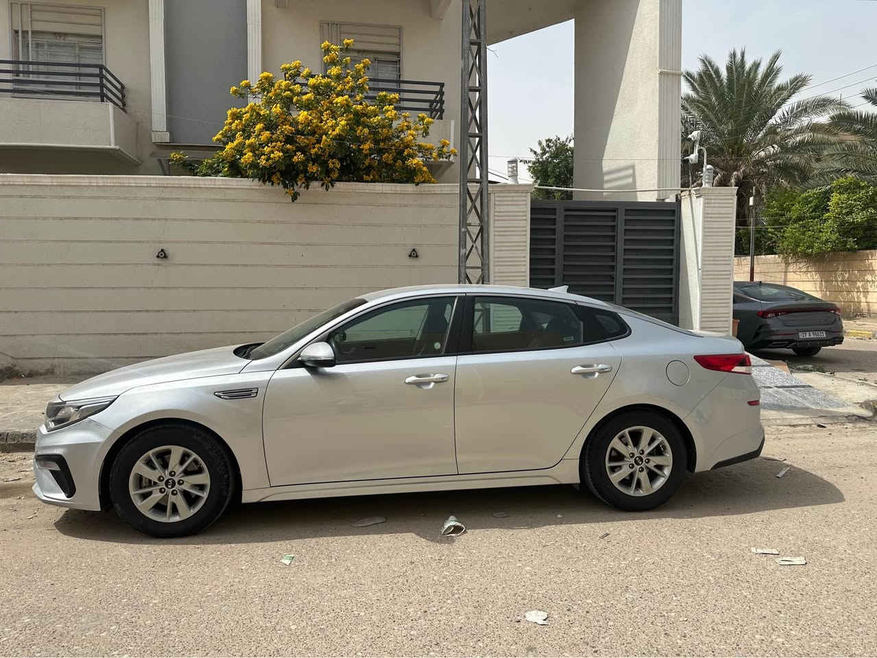 كيا اوبتما ٢٠١٩ حره امريكي
مكينة ٢٤٠٠ 
شاشة بلاد
كامره 
حساس
محدد مسار 
رادار جانبي 
ماشية ٦٤ 
ارضية وجنطة مغلف جلد

الاستفسار : *********** واتساب ناصرية, ذي قار
