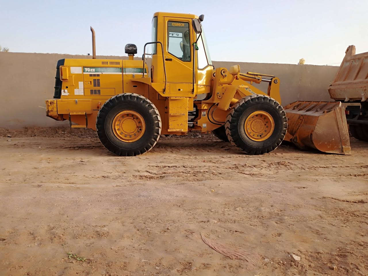 سلام عليكم شفل البيع$$ 70  موديل 2016 رقم واسط (***********)
