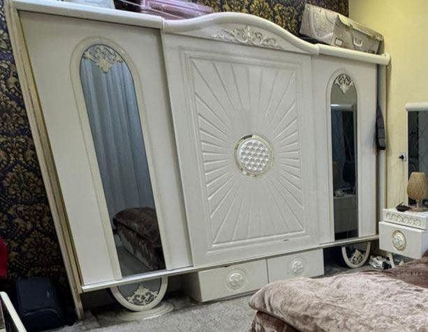 غرفه نوم تركي اصلي درجه اوله 
رادلها تعديل خشبها ماينشال 

زان سعرها 700 وبيها مجال 
***********
