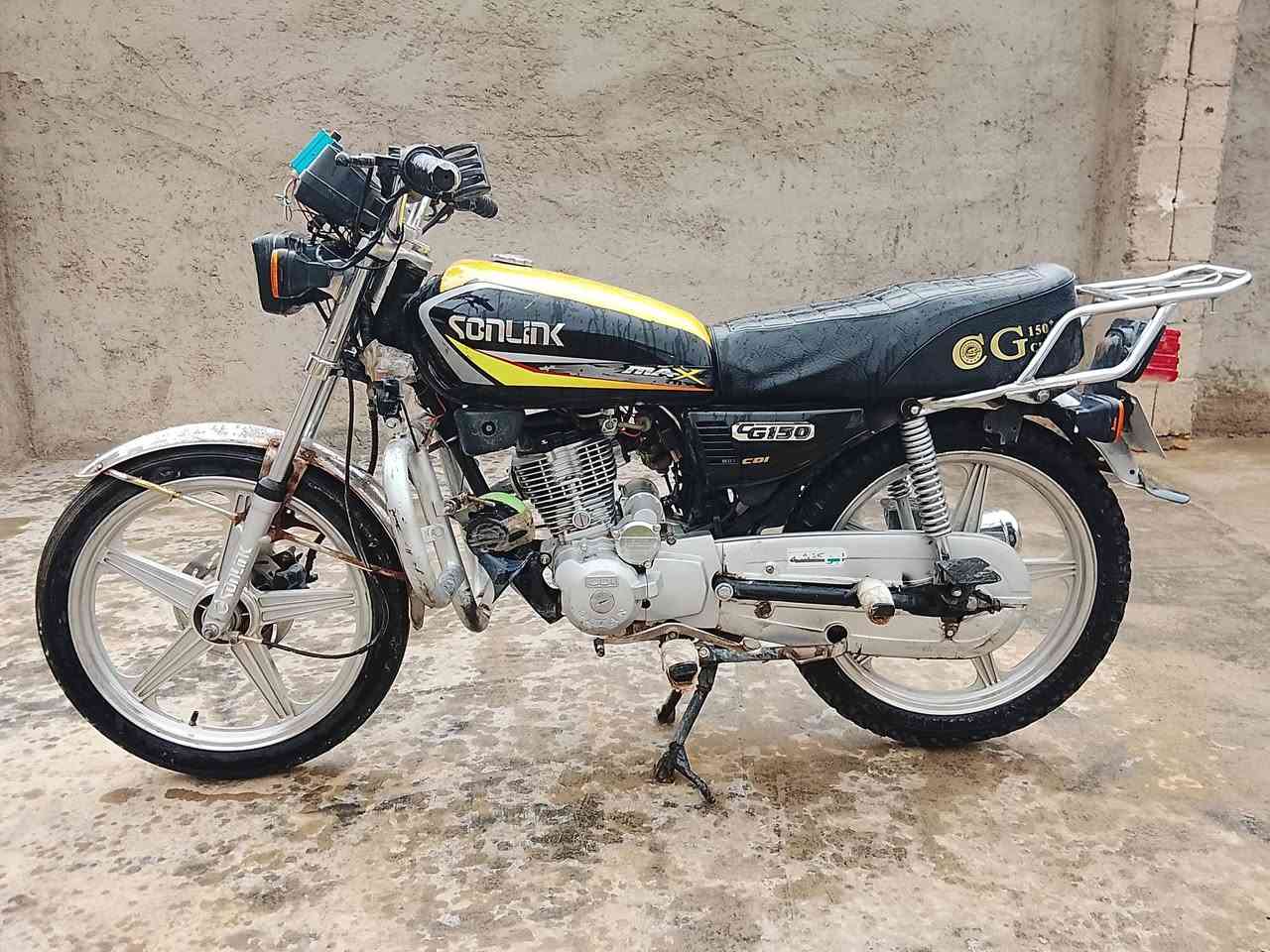 سلام عليكم  موطور سيفان موديل2019كهربائيات كلهن شقالات البيع اومراوس من رخصت أدمن


**إذا كنت صاحب هذا الإعلان وتريد حذفه لأي سبب، رجاءا أرسل رسالة إلى الدعم الفني**