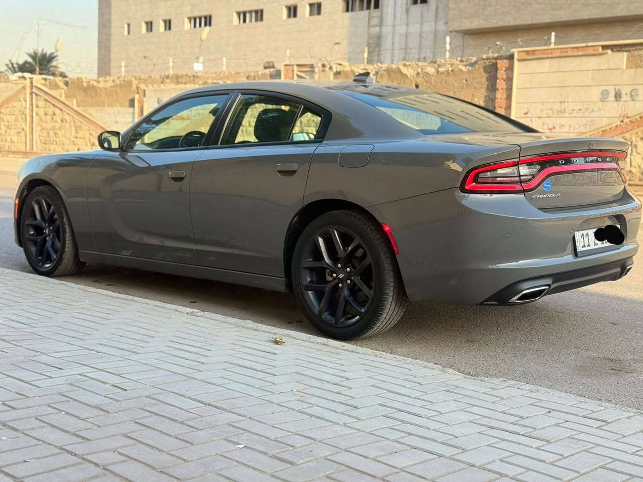 لسلام عليكم جارجر SXT  مواصفات معروفه تشغيل عن بعد حساس خلفي كشن كهربائي تبريد قطعتين ويل 20 لون سمنتي محرك 3600 ماشية 17 الف اخت الزيرو رقم بغداد باسمي حادث مبدل بنيد فقط وبيه كم رصعه حالوب كلش ناعم  العنوان بغداد مدينة الصدر  مراوس  انترا فورتي كورلا الباقي حسب القناعه ***********
