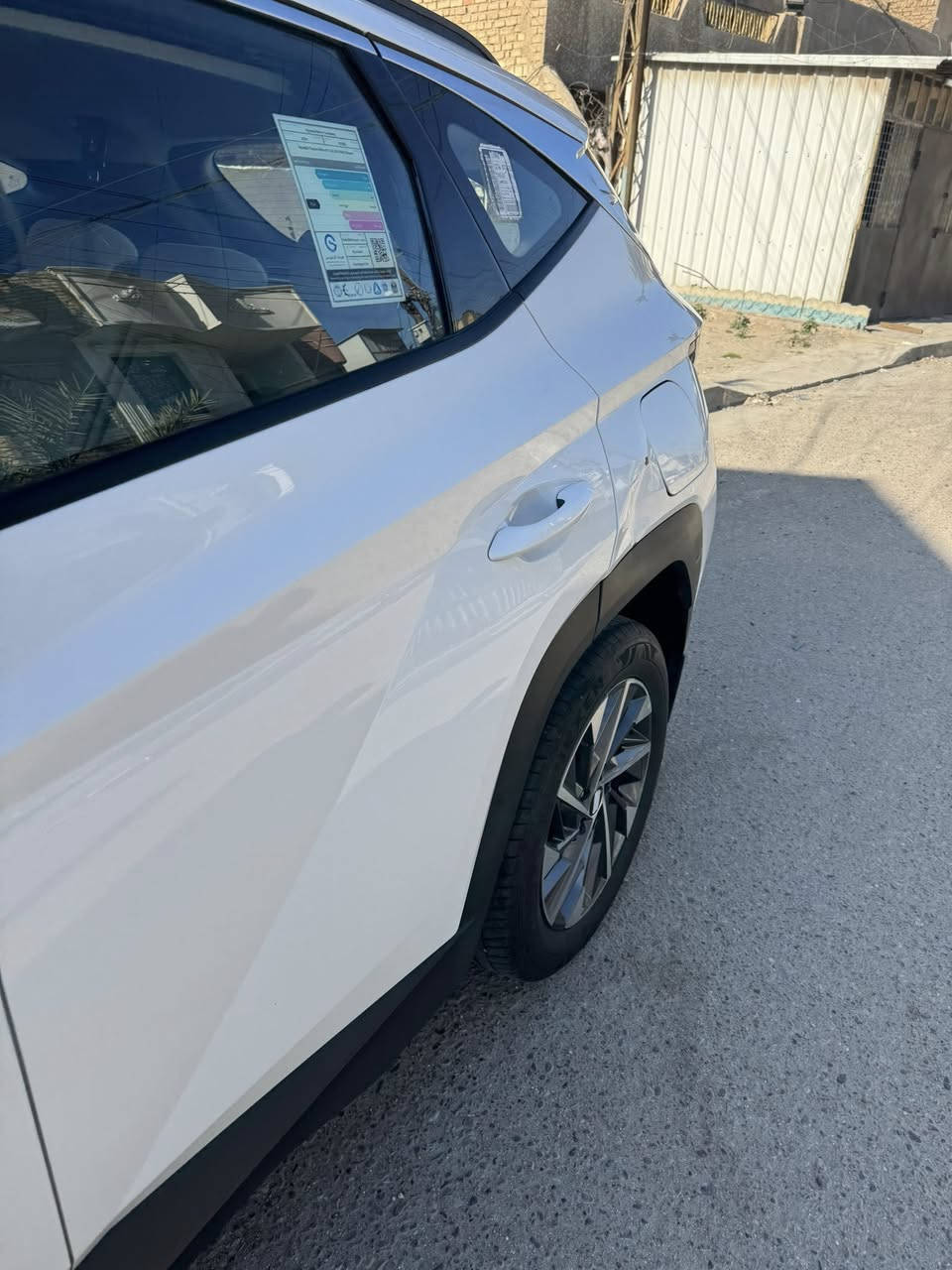 توسان 24 // ماشي// 18000 /// سعر 23$ وبي مجال  رقم هاتف ***********
