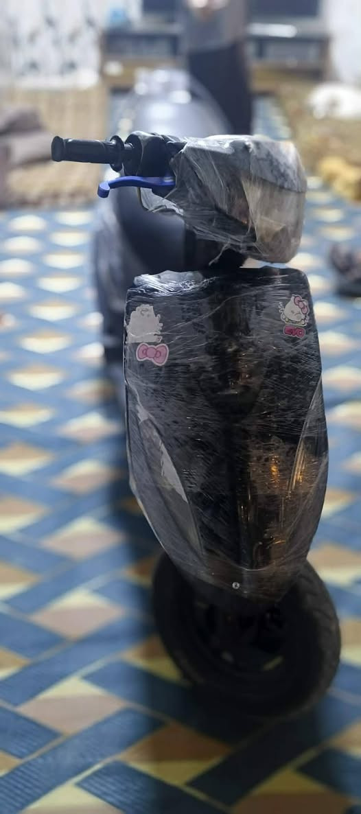 سلام عليكم شباب عندي دراجة ماكس عدلة نضيفة بوشته 55 مكان بغداد المدينه الصدر كلشي مابيه مكينه حلو رايده 475 لبيع *********** موجود واتساب
