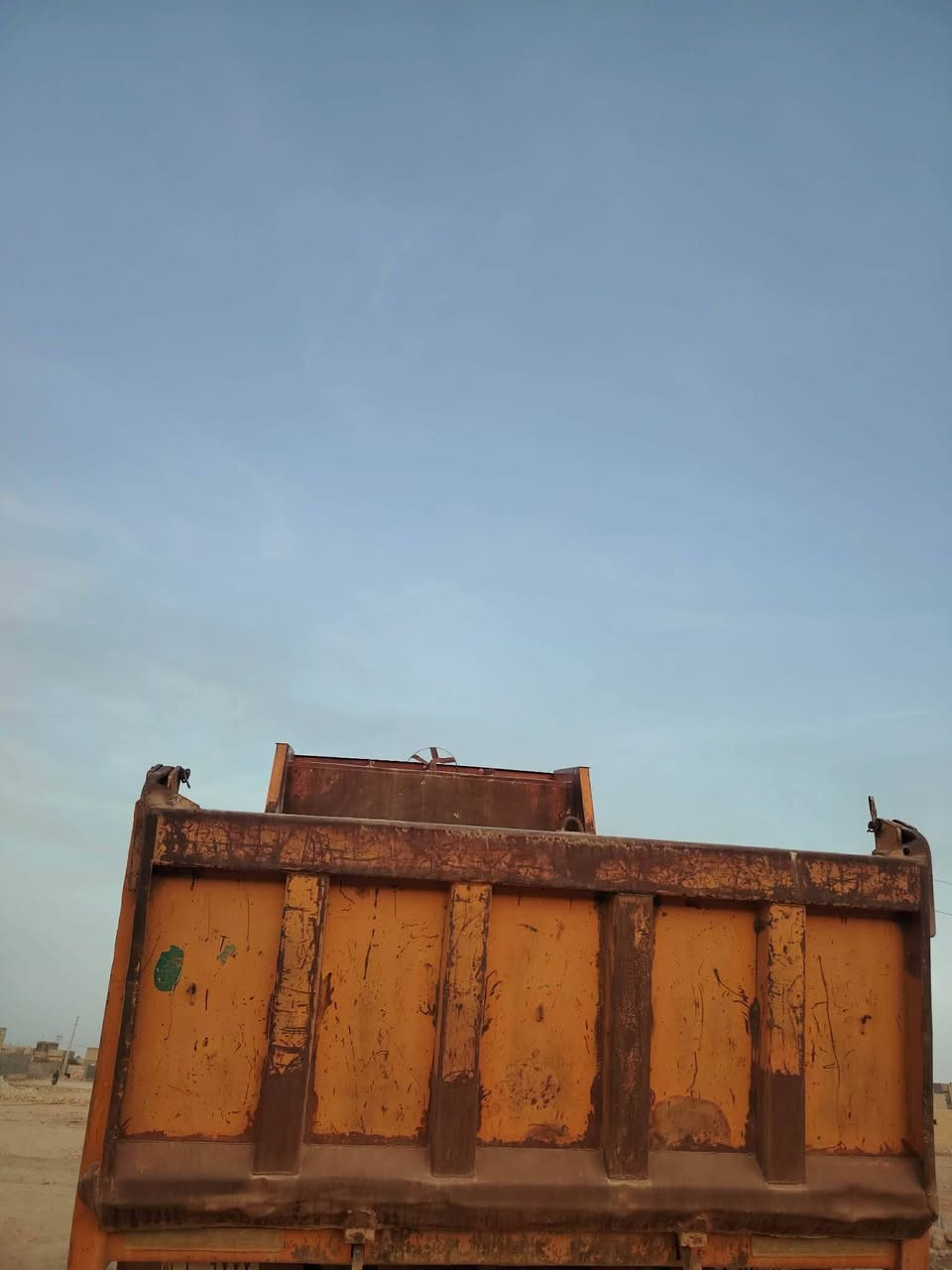 سلام عليكم البيع بدي تك مايلر مال 82 مكفول من صبغ ومن خياس كفاله عامه لاستفسار ع رقم ***********
