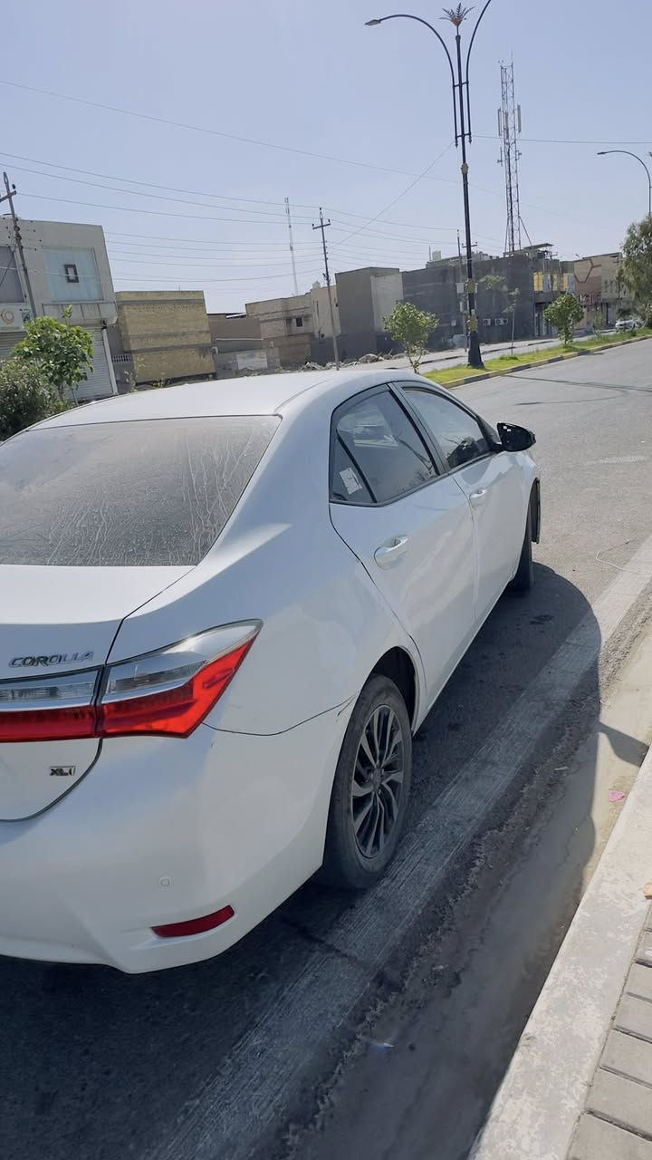 كورلا 2018 خليجي سياره بسمي تحويل ثاني يوم سنويه جديده رقم انكليزي جديد مكينه 1600 سياره نضيفه جدا بيه بس بنيد مبدل سياره دعاميه تفصيخ موجوده اله ما شاده ما ناقصه شي السعر 132 
مكاني بصرة
***********
