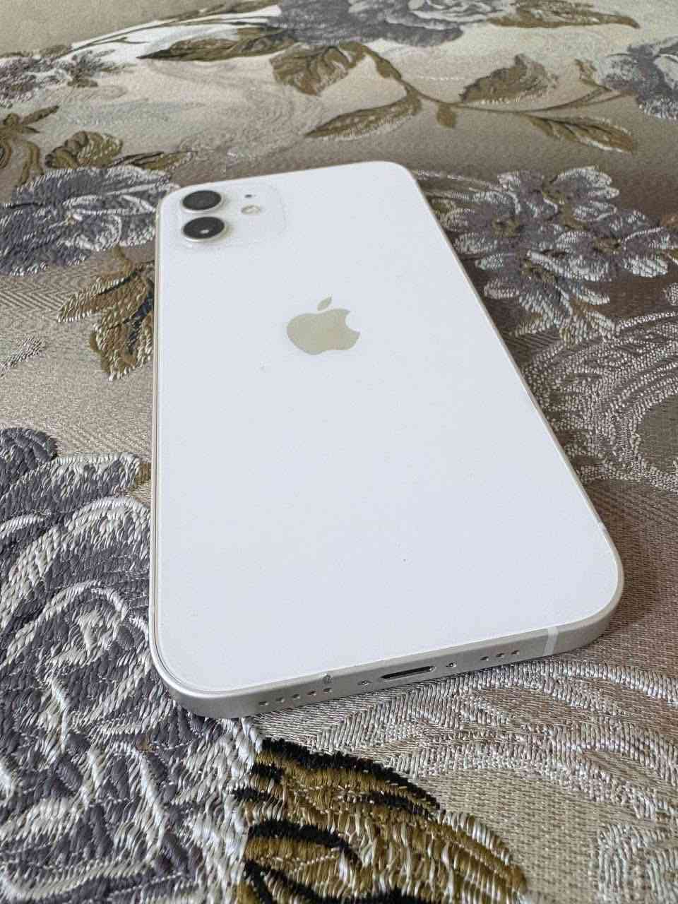 12 عادي
بطارية 91 ما معلليه و لا داخل صيانه 
الذاكرة 256 

السعر 375 وبي مجال


**إذا كنت صاحب هذا الإعلان وتريد حذفه لأي سبب، رجاءا أرسل رسالة إلى الدعم الفني**