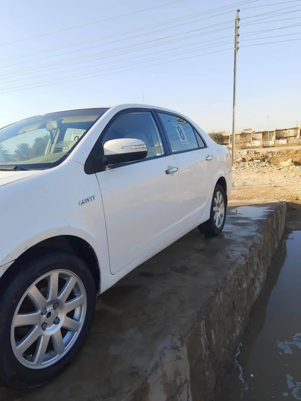 سلام عليكم للبيع جيلي موديل 2012رقم بصره جاهزه تبريد وحداديه سنويه جديده وسياره خاليه من العيب الشرعي سعر 40 وتصال على الرقام التاليه ***********/***********
