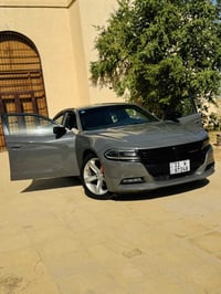 تشارجر SXT • ٢٠١٨ • حادث امامي