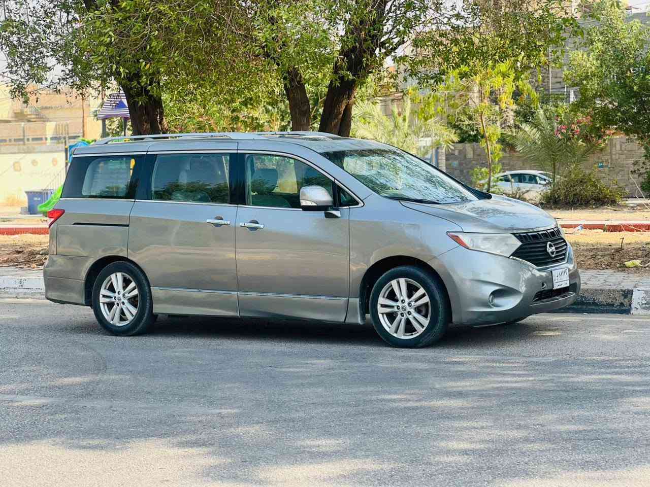 نيسان كويست مديل 2012 سعر 98 قابل لتفاوض الاستفسار اتصل *********** وارد أمريكي حادثها جاملغ خلفي فقط بدون دواخل والباقي كفاله عامه مواصفات LEفول واحد على واحد فتحتين سقف بصمه تشغيل بصمه أبواب كشنات كهربائي بصمه أبواب كهربائية كشنات سياحي رادا امامي وجانبي حساسات امامي خلفي جنطه شفط كهربائي اشاير مري مكينه 3500 مكينه وكير مكفولات حت من الفتح 7 راكب 3 قطع تبريد مركزي حدايده جديده تخم تاير سياره جاهزه واي نقص مابيها رقم بغداد مكان سياره كربلاء مكلف ب نشر
