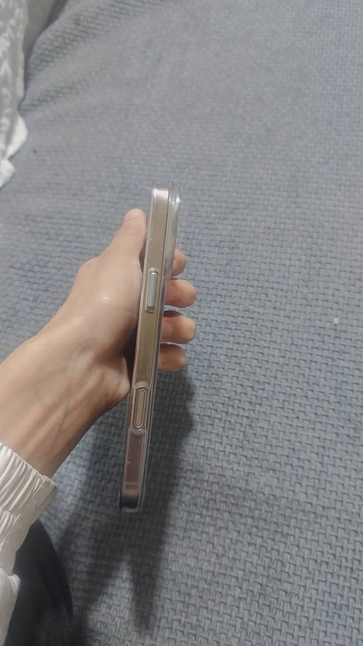 ايفون 16 برو ماكس شريحة 1 نضيف جدا  البطارية 96 عدد الدورات 303 السعر 1325000 وبي مجال بسيط العنوان ناصرية حي اور 
للاستفسار ***********
