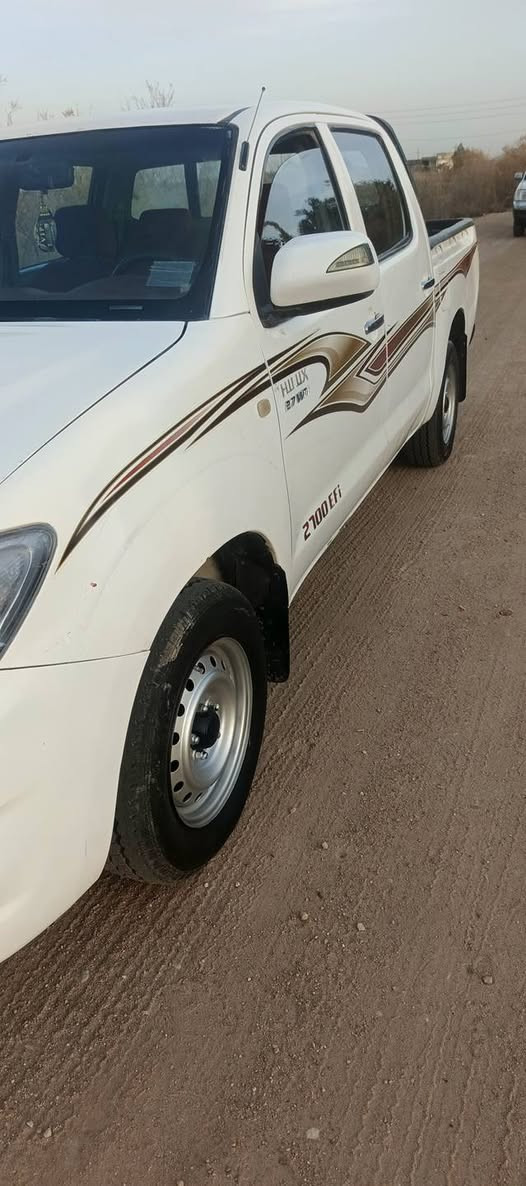 سلام عليكم للبيع 2006 رقم دولي  حله
سياره مكفوله مكينه وكير وحداديه 
سعر 118 شراي يتصل***********
