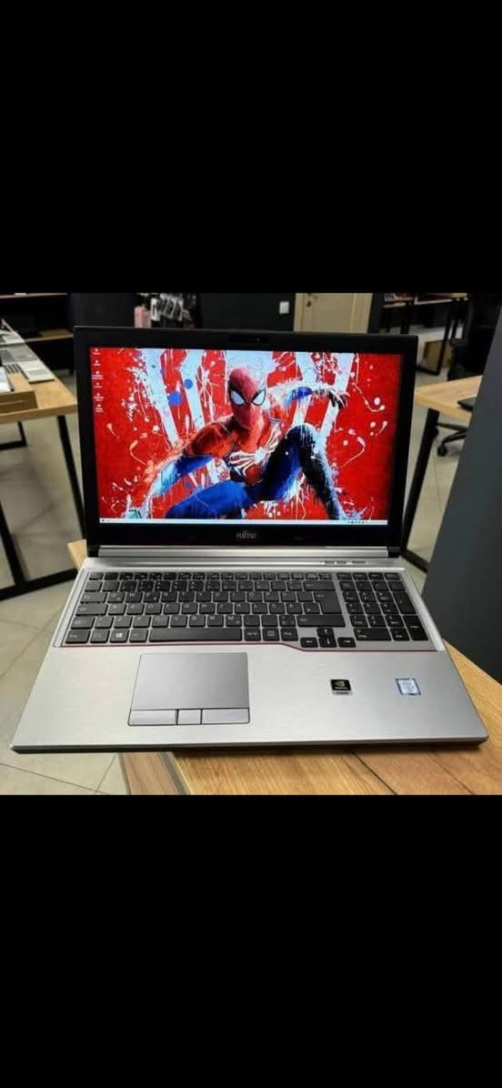 السلام عليكم لابتوب للبيع نوع Fujitsu ياباني مواصفات i7
Ram 16 
ssd256
GBU Quadra 4GB + 8G
15.6
سعر /225الف
التواصل/***********
العنوان بغداد المعامل العماري
