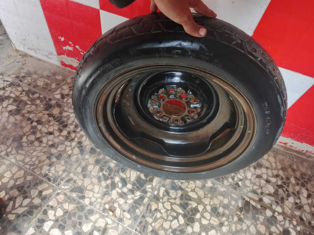 سلام عليكم ويل ملكه مال شركه  لاعواج ولا ضربه بي تايره طاك سعره 20 مكاني النجف بلمطار رقم واتساب ***********
