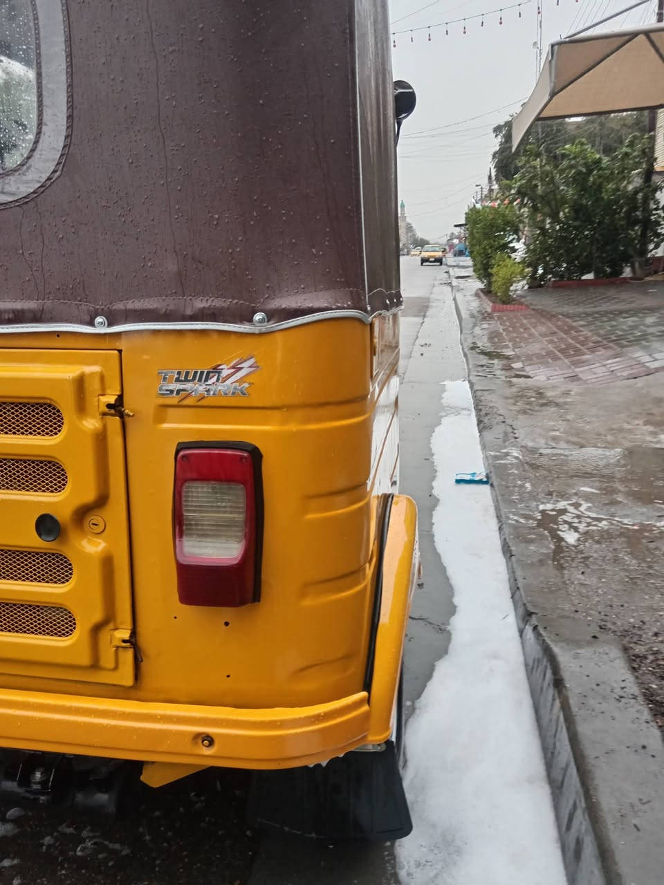 السلام عليكم ورحمة الله وبركاته
تكتك ٢٠١٨ رقم وسنويه بسمي
عمرت دوسات وصبغته عام جماليه
جاهزه كير مكينه اكسل كلجات
مسويله ادامه قمجيات بريكات دوشمه
يعني مابيه نقص
مكاني بغداد الشعب السعر ٦ملاين وبيه مجال
***********
