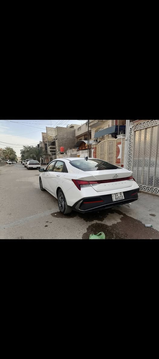 الانترا موديل 24 نص مواصفات 
مواصفات......
محرك 2000
شاشه ايباد
بصمه تشغيل 
بصمه ابواب 
تشغيل عن بعد  
رارد امامي 
رادار جانبي 
رارد خلفي 
تحديد مسار 
مثبت سرعه 
وقوف ذاتي 
ثلاث انضمه قياده 
محرك 2000دوش 
ماشيه 25
بسمي بيها حالوب خفيف من مطقه البلديات السياره عل ايدي
السعر174
/***********
