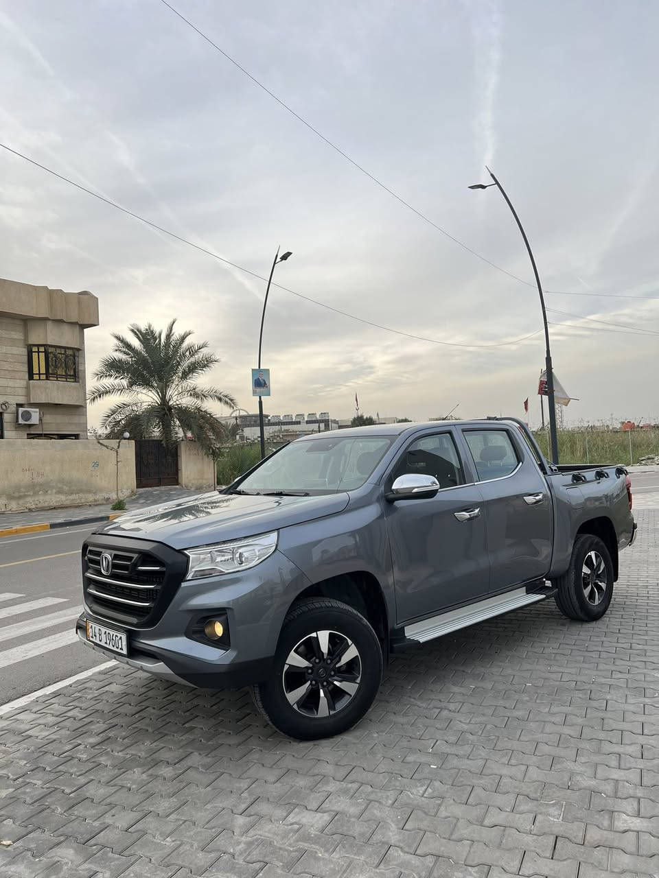 السلام عليكم
مديل 2024 
بيكم هنتر شركه الدوليه الشانن جان كفاله عامه فور ويل العاليه المرغوبه 
السعر 35 مليون وبيه مجال 
رقم بصرة بسمي 
‏للبيع ومراس ￼والمراوس شنو عدك اروسك 
تصلح الشركات النفطية والخطوط ورجال عمال سيارة خدميه بشكل وبل عافيه عليك 
ماشي80 الف
السيارة فول مواصفات للأخير 
بصمة  دخول ذكي 
شاحن لاسلكي
تدفئة كشنات و ستيرن
تبريد كشنات كشنات مخمل وجلد 
شاشة ابل كار بلي حجم 19 انج 
واندرويد اوتو السيارة مرفوعه من الشركه 
مانع اصطدام سبورت نورمل ايلكو 
حساسات امامية خلفية
كاميرات 360 محيطية 
رادارات
نقط
عمياء
مكينة  المرغوبه تجي نفسه استوبيشي 2400تيربو تستقبل بانزين عادي انسه الصرفيه 
الاستفسارات ***********
وات ساب ***********
