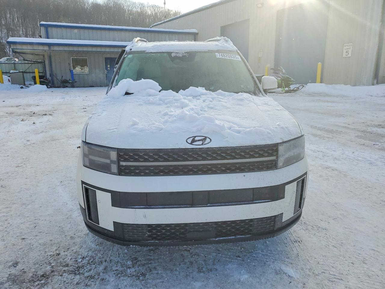 🚨 تنويه مهم
هذه السيارة معروضة في المزاد الأمريكي 🇺🇸
والمزايدة والشراء تتم عن طريق مكتب الباخرة للمزادات 🇮🇶

───────────────
🚗 (هايبرد) نوع السيارة:2025 HYUNDAI SANTA FE HYBRID CALLIGRAPHY
📅 تاريخ المزاد:الخميس 26-03-2026
💰 السعر: يتحدد داخل المزاد
📊 الممشى:6765 ميل فعلي
🛠️ المحرك: 4 سلندر / 1.6 لتر
───────────────

🔥 مجاناً مجاناً مجاناً
📄 تقرير كارفاكس مجاني بدون أي مقابل
───────────────

🚗 سحب السيارة خلال 24 ساعة من وقت التسديد
💸 حسابات مخفّضة وعمولات أقل من السوق
───────────────

🚢 الشحن متوفر من:
🇺🇸 🇨🇦 جميع الولايات الأمريكية والكندية
➡️ شحن مباشر إلى العراق
➡️ العقبة – جبل علي – ميرسين
───────────────

🛃 تخليص كمركي كامل من ميناء أم قصر
🏔️ تخليص كمركي إلى إقليم كردستان
🇯🇴 شحن مباشر إلى عمّان (العقبة)
🇹🇷 شحن إلى ميناء ميرسين – تركيا
───────────────

🏢 فروع الشركة:
📍 الفرع الأول: بغداد – السيدية – الإعلام
📍 الفرع الثاني: الإمارات العربية المتحدة – الشارقة – الصناعية 4
───────────────

👥 مجموعة البيع والشراء:
https://www.facebook.com/share/g/17pXXBgeeU/?mibextid=wwXIfr

───────────────

🎵 TikTok:
https://www.tiktok.com/@al_bakhera?t=8qGOLioZlVE&_r=1

───────────────

📞 للاستفسار والتواصل:
+9647739115599


**إذا كنت صاحب هذا الإعلان وتريد حذفه لأي سبب، رجاءا أرسل رسالة إلى الدعم الفني**