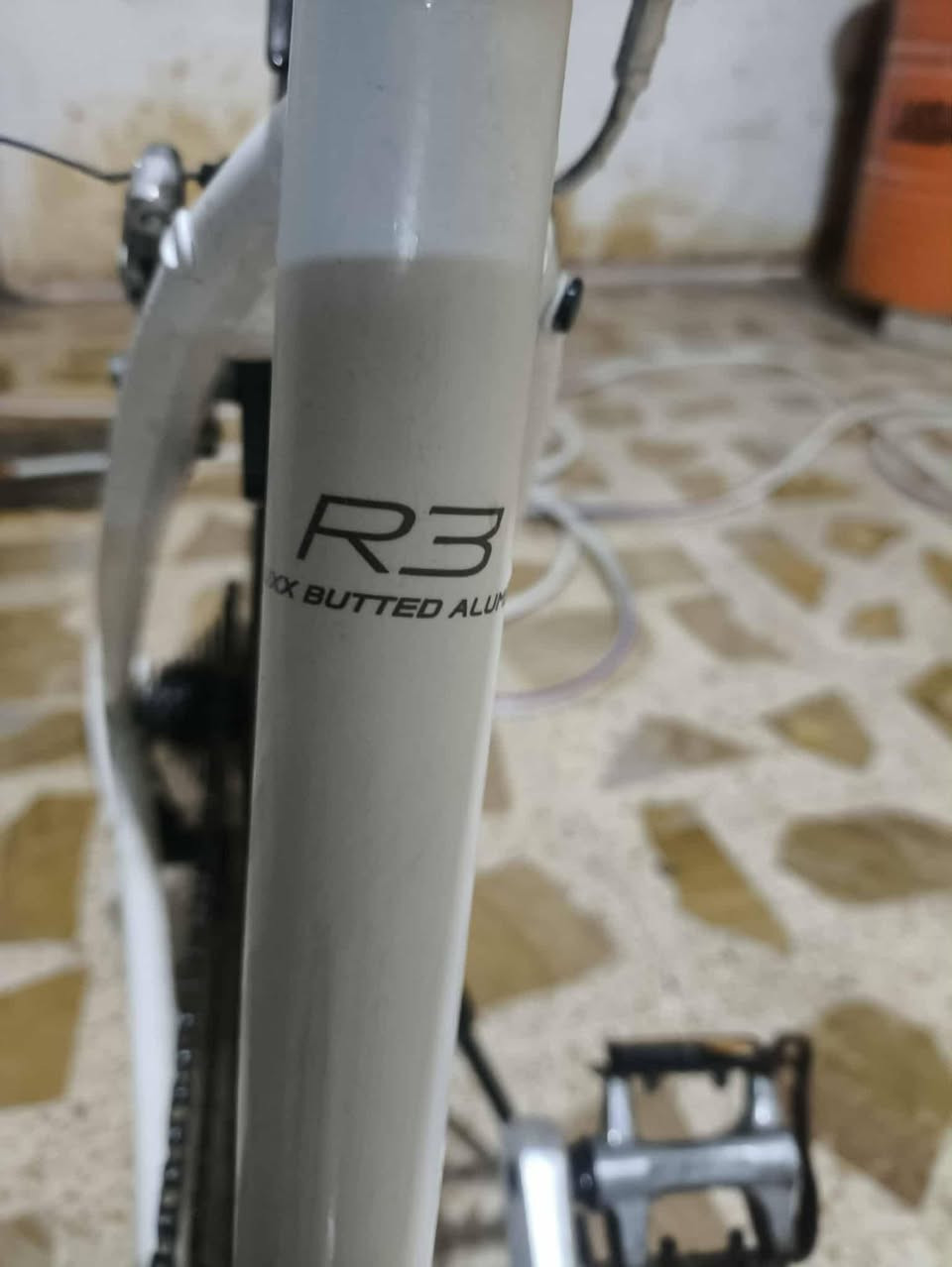 للبيع GT R3 شرط برغي ما مفتوح حجم 28 السعر 150بي مجال شي بسيط


**إذا كنت صاحب هذا الإعلان وتريد حذفه لأي سبب، رجاءا أرسل رسالة إلى الدعم الفني**