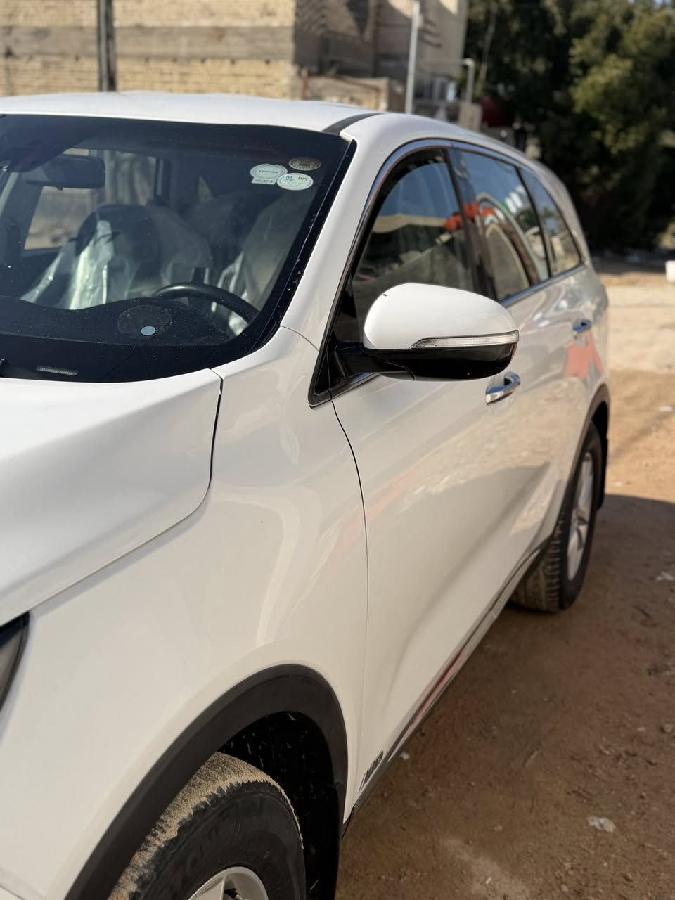 سورنتو امريكي 2020 ابيض صدفي 4 سلندر5 راكب صورة الحادث بالمنشور *********** مكاني نجف حيدرية 185
