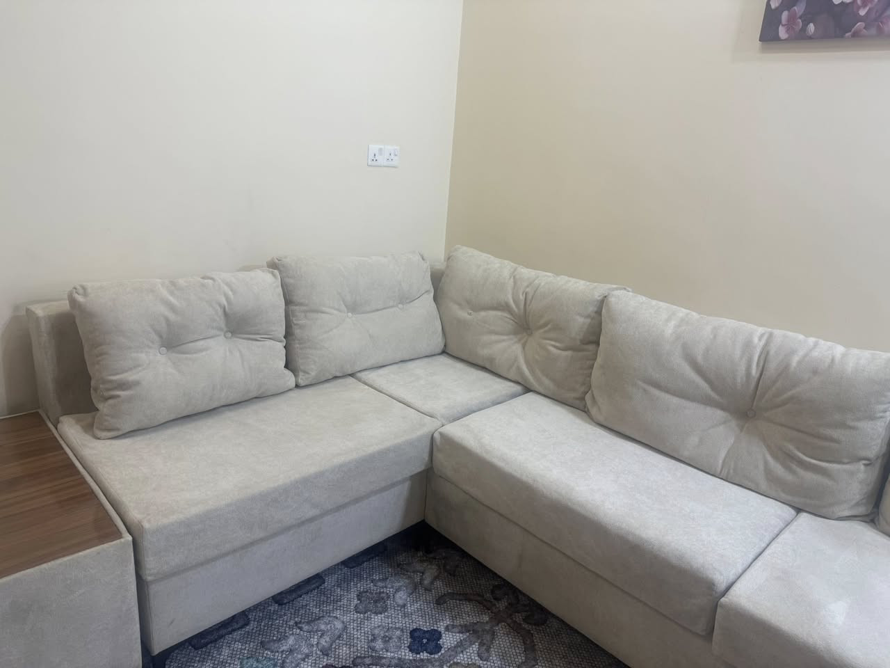 السلام عليكم 
ديوان للبيع تفصال تركي جديد مع طبله وسطيه سعره ٥٠٠الف الاسفنج ميخسف صاله سنه يمي


**إذا كنت صاحب هذا الإعلان وتريد حذفه لأي سبب، رجاءا أرسل رسالة إلى الدعم الفني**