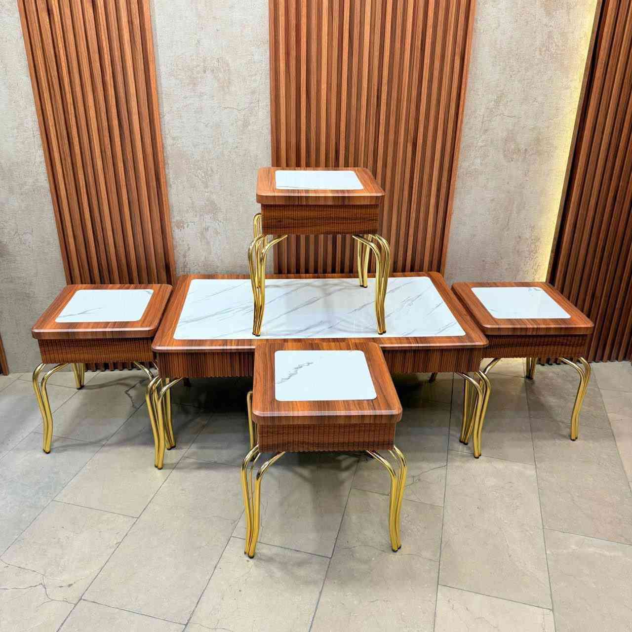 #سارع_بالحجز_ #الجميع 
طبله 4+1 سطح خشب 
رجل معدن طلاء ثابت 
قياس الطبله الكبيره 110*65سم
قياس الطبله الصغيره 40*40سم
ارتفاع الطبله 45 سم

للحجز والاستفسار مراسله الصفحة او الاتصال بالرقم***********
