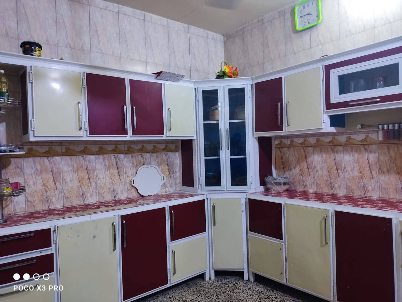 #للبيع #مطلوب مبادرة  دار 250م بناء ال 2016 بالحسينية حي الشهداء المقدم 45 مطلوب 74
تواصل حصرا عالرقم 
***********
