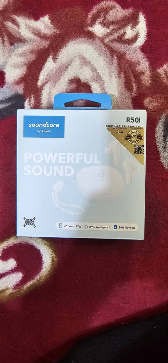 جاية بضمان عين الفهد
جاية بضمان عين الفهد
سماعة soundcore r50i مستعملة نظيف
مشغلات بحجم 10 ملم،
صوت جهير عميق بتقنية BassUp،
 بطارية تدوم حتى 10 ساعات بشحنة واحدة و 30 ساعة إضافية مع علبة الشحن،
مقاومة للعرق والماء بمعيار IPX5 (أو IP54 في بعض النسخ)،
وبلوتوث 5.3 الاحدث لاتصال مستقر
سعر: 12 الف
المكان بغداد حي العامل
***********

