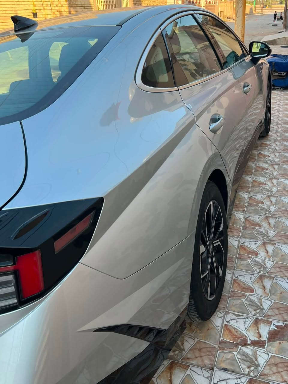 سوناتا موديل 25 SEL
دوخل جديد كلين السياره عدا تكحيل صغير بيه مواصفات حلوه ماشية 14 الف مشي امريكا مامشيه بالعراق صور الحادث دخل المنشور

***********
***********
